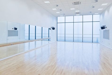 Dance Studio Floor Plans, Dance Studio Lighting, Dance Room Aesthetic, Studio Dance Room Kpop, Small Dance Studio, Dance Studio Design Interiors, Dance Studio Lobby, Home Ballet Studio, Dance Practice Room