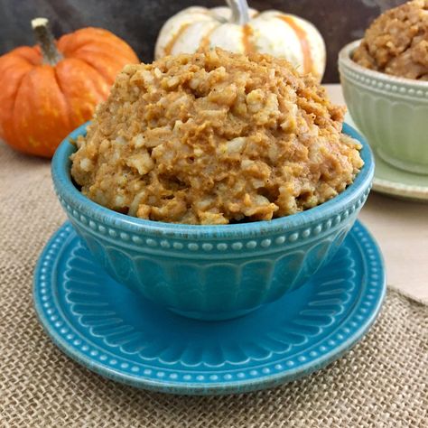 This slow cooker Pumpkin Spice Pudding Rice is the perfect dessert for cold autumnal evenings! #slowcooker #crockpot #pumpkinspice #ricepudding Rice Pudding Crockpot, Pumpkin Rice Pudding, Crockpot Rice Pudding, Pumpkin Spice Pudding, Pudding Rice, Spiced Rice, Pumpkin Pudding, Slow Cooker Pumpkin, Rice Pudding