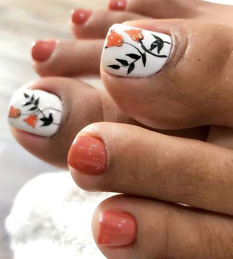 Summer Toenail Ideas, Toe Nail Designs For Spring, Summer Pedicure Designs, Flower Toe Nails, Foot Soaks, Nails Grunge, Pedicure Designs Toenails, Toe Nail Color, Pretty Toe Nails