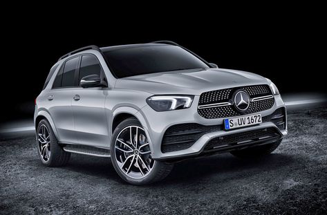 Mercedes' latest GLE melds tech with a super-smooth ride Mercedes Gle Suv, Mercedes Benz Suv, Benz Suv, Gle 350, Mercedes Gle, Mercedes Suv, Mid Size Suv, Mercedes Car, New Mercedes