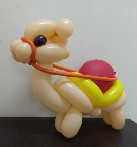 Cool Balloon Animals, Balloon Animal Ideas, Easy Balloon Animals, Baloon Art, Clown Crafts, Happy Balloons, Balloon Bouquet Diy, Twisting Balloons, Fancy Christmas Ornaments