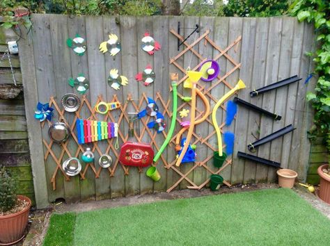 Music / Water wall sensory garden ASD Sensory Area Eyfs, Water Wall Eyfs, Diy Sensory Garden, Childminder Garden, Sensory Garden For Kids, Sensory Garden Ideas, Water Wall Diy, Sensory Area, Kids Garden Play Area