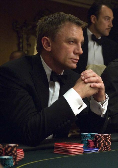 Daniel Craig, Pure hotness!! Craig 007, 007 Casino Royale, Daniel Craig 007, Richard Curtis, Damien Chazelle, James Bond Style, Daniel Craig James Bond, British Movies, Der Gentleman