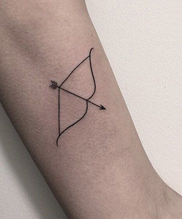 Bow Arrow Tattoos For Women, Arrow Tattoo Aesthetic, Bow N Arrow Tattoo, How And Arrow Tattoo, Tiny Bow And Arrow Tattoo, Aries Arrow Tattoo, Simple Bow And Arrow Tattoo, Tattoos For Sagittarius Women, Small Bow And Arrow Tattoo