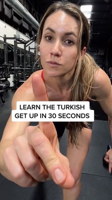 Turkish Get Up, Turkish Get Up Kettlebell, Yoga Learning, Tire Workout, Hotel Workout, Body Weight Workout Plan, Kettlebell Challenge, Kettlebell Exercises, Kettlebell Workouts