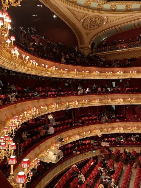 Opera Music Aesthetic, Royal Opera House London Aesthetic, The Royal Opera House London, Opera Night Aesthetic, Opera Show Aesthetic, Musical Astethic, Vision Board Dark Academia, Royal Theatre Aesthetic, London Opera House