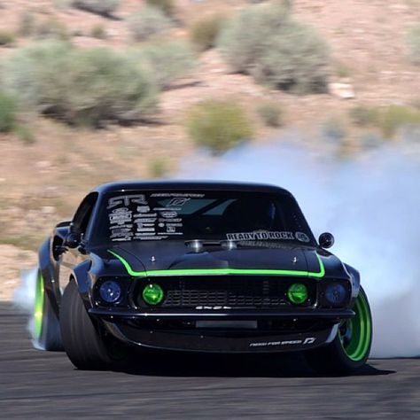 aughn Gittin Jr's 1969 RTR-X  (via http://websta.me/p/771150491153865244_14366541 ) Black Mustang, Formula Drift, Car Ford, Fast Cars, Custom Build, Sport Cars, Ford Mustang, Hot Rods, Cars And Motorcycles