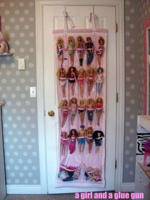 Organize toys 4 Interesting Rooms, Barbie Storage, Barbie Organization, Creative Toy Storage, Dress Up Storage, Diy Playroom, Doll Storage, Custom Barbie, Door Shoe Organizer