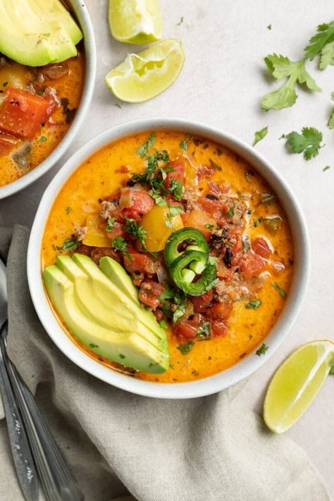 This healthy Whole30 creamy taco soup is intensely flavorful and satisfying! It's a one-pot paleo, low-carb, and delicious meal. Whip together this easy dinner recipe on a busy weeknight or as part of your meal prep! Paleo Taco Soup, Creamy Taco Soup, Whole 30 Soup, 40 Aprons, Cleaner Eating, Paleo Soup, Marinated Tofu, Easy Dinner Recipe, Baked Tofu