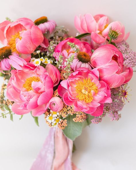 Those coral charms 💖 Photo by @_nicholelauren . . . . #peony #peonyseason #spring #springflowers #floraldesign #bouquet #florals #floristsofinstagram #bride #wedding #weddingseason Coral Peony Wedding Bouquet, Coral Peony Bouquet, Tulip Bridal Bouquet, Peony Wedding Bouquet, Flower References, Coral Peony, Coral Charm Peony, Peonies Season, Bouquet Painting