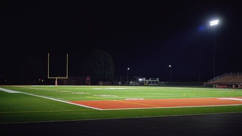 American Highschool Aesthetic Classroom, Football Field At Night, Ancient Queen, American School, Horror Themes, Football Teams, High School Football, Friday Night Lights, Football Stadiums