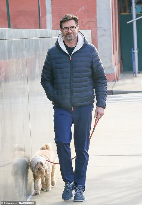 Puppy love! Missing Link star Hugh Jackman bundled up to take one of his two beloved pooch... High Jackman, The Missing Link, Wolverine Hugh Jackman, Patrick Stewart, Charles Xavier, Hollywood Men, Celebrity Photographers, Australian Actors, Middle Aged Man