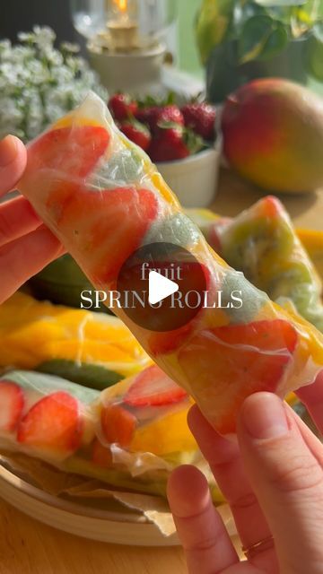 Kenna’s Cooks on Instagram: "fruit spring rolls 🍓🥝🥭🍎  chewy rice paper filled with lots of fresh fruit and mint, served with a creamy lime honey dip 😊  recipe is on my blog kennascooks.com link in bio 💚  #summer #fruitspringrolls #springrolls #dessert #easydessert #summerrecipes #easyrecipe #snacks #freshfood #healthyrecipes #funrecipes" Rice Paper Dessert Recipes, Spring Roll Filling Ideas Rice Paper, Spring Roll Filling Ideas, Rice Rolls Recipe, Summer Spring Rolls, Spring Roll Recipes, Fruit Spring Rolls, Fresh Spring Rolls Recipe, Salad Roll