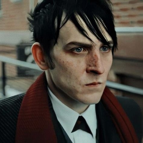 Oswald Cobblepot Icon, Oswald Cobblepot Gotham, Penguin And Riddler, Robin Taylor, Penguin Gotham, Gotham Characters, Riddler Gotham, Gotham Tv Series, Gotham Cast