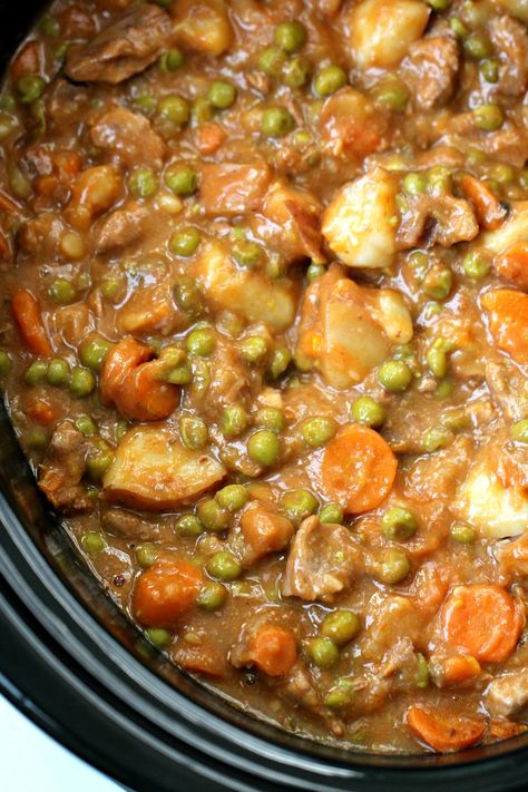 Six Sisters Recipes Slow Cooker, Crock Pot Beef Stew, 6 Sisters, Slow Cooker Recipes Beef Stew, Autumn Foods, Food Thoughts, Crock Pot Beef, Crockpot Recipes Beef Stew, Fall Meals