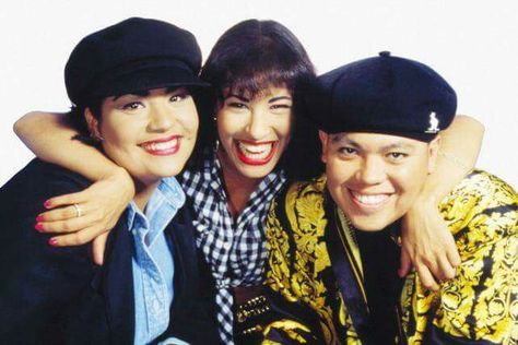 Suzette, Selena, and A.B. Quintanilla Selena And Suzette, Selena Quintanilla Family, Suzette Quintanilla, Sibling Love, Selena Q, Tejano Music, Selena Quintanilla Perez, Selena Quintanilla, Love You Mom