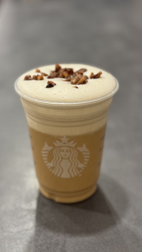 Starbucks Iced Pecan Crunch Latte Pecan Syrup Recipe, Pecan Syrup, Pecan Crunch, Homemade Starbucks, Crunch Topping, Pasta Shop, Fall Menu, Copycat Starbucks Recipes, Cold Foam