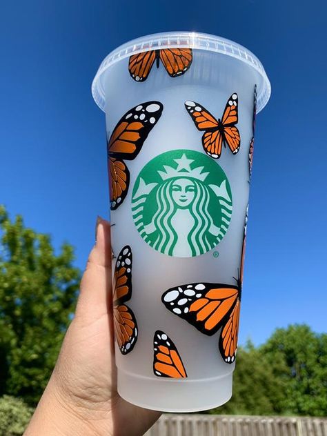 Ariel Characters, Butterfly Starbucks Cup, Copo Starbucks, Diy Starbucks, Starbucks Cup Design, Starbucks Cup Art, Starbucks Design, Starbucks Diy, Personalized Starbucks Cup