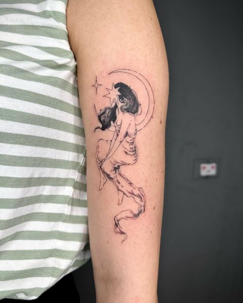 lady of the moon🌙 | Instagram Lady Of The Moon, Empowerment Tattoo, Aphrodite Tattoo, Siren Tattoo, Mode Poses, Emo Tattoos, Whimsical Tattoos, Engraving Tattoo, Goddess Tattoo