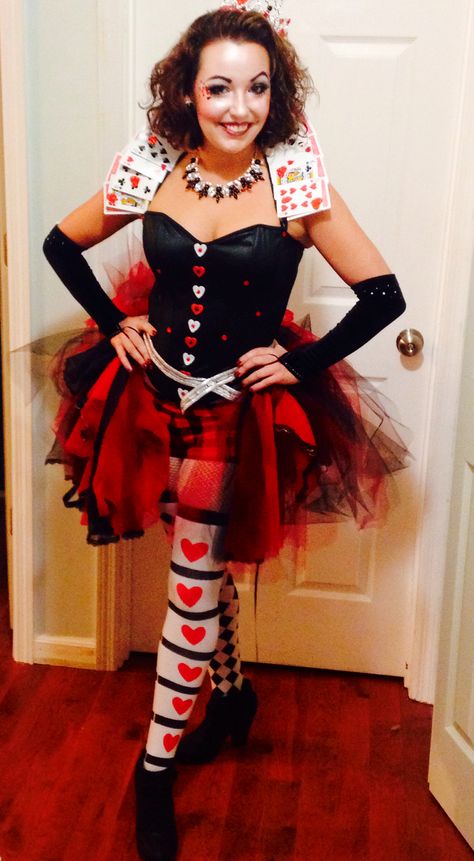 Diy Queen Costume, Queen Of Hearts Halloween Costume Diy, Queen Of Hearts Costume Diy Women, Queen Of Hearts Costume College, Queen Of Hearts Costume Diy, Diy Queen Of Hearts Costume, Diy Queen Of Hearts, Queen Of Hearts Cosplay, Diy Tea Party Hats