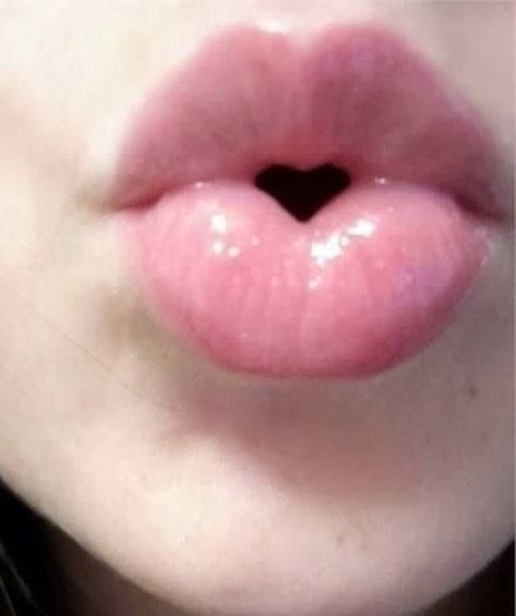 Jokes Of The Day, Heart Shaped Lips, Jokes Photos, Korean Lips, Unicorn Fashion, Funny Photo, Cute Animal Clipart, Lip Shapes, Juicy Lips