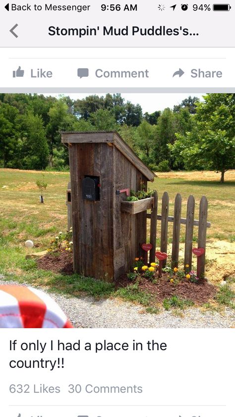 Outhouse Shed, Country Mailbox, Rustic Mailboxes, Cool Mailboxes, Mailbox Garden, Mailbox Makeover, Out Houses, Mailbox Landscaping, Diy Mailbox