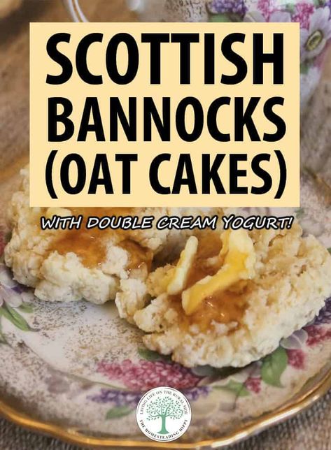 This traditional Scottish Bannocks (or Oatcakes) has an interesting twist: the addition of yogurt. Try it out and decide for yourself if they taste better this way. #recipe #scottish #bannocks #oatcakes Bannocks Scottish, Scottish Bannock Recipe, Scottish Bannock, Wildflower Cafe, Celtic Recipes, Outlander Recipes, Bannock Recipe, Bannock Bread, Scottish Oat Cakes