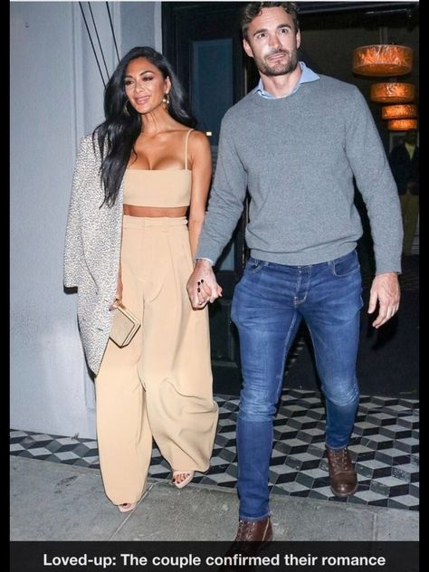 Cardigan Outfit Black Women, Cream Cardigan Outfit, Interracial Celebrity Couples, Adam Levine Style, Casual Couple Outfits, S Body Shape, Nicole Scherzinger Style, White Cardigan Outfit, Black Cardigan Outfit