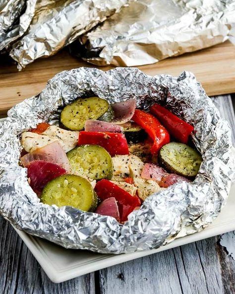 24 Fired-Up Campfire Recipes Foil Camping Meals, Campfire Dinner Recipes, Vegetarian Camping Recipes, Foil Meals, Camp Cooking Recipes, Camping Dessert Recipes, Tin Foil Dinners, Foil Packet Dinners, Camping Dishes