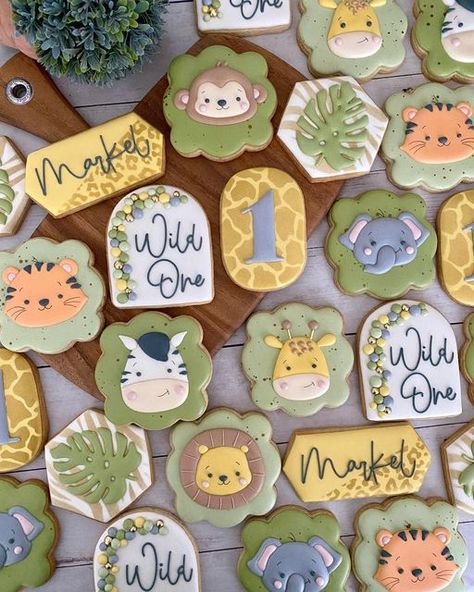 Wild One Safari Cookies, Animals Cookies Decorated, Wild One Theme Cookies, Wild One Royal Icing Cookies, Safari Themed Cookies, 2 Wild Birthday Cookies, Wild One Birthday Party Cookies, Wild Animal Cookies Decorated, Wild Animals Cookies