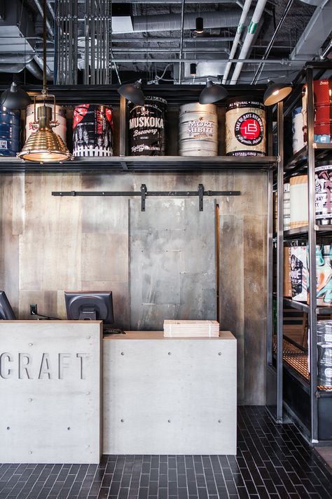 Bar Beer Aesthetic, Craft Beer Bar Design, Beer Shop Design, Brewery Bar Design, Beer Bar Design, Coffee House Interiors, Brewery Bar, Bar Counter Design, Beer Merchandise