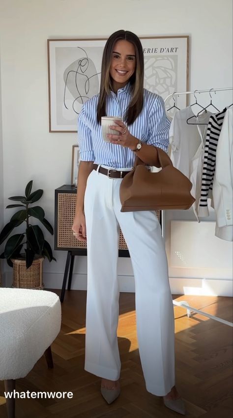 Effortless Office Outfits, Minimal Work Outfit, Manager Outfit, Edgy Work Outfits, Summer Work Outfits Office, Convention Outfits, Smart Casual Work Outfit Women, Outfits With Striped Shirts, Office Attire Women