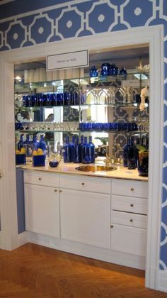 Closet Bar Ideas, Bar Remodel, Wet Bar Designs, Home Wet Bar, Closet Bar, Bar In Casa, House Of Turquoise, Built In Bar, Butlers Pantry