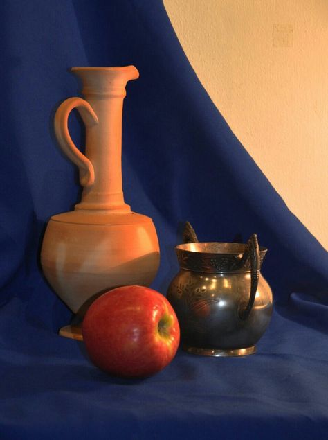 Still Life Photography 3 Objects, Still Life Pictures To Draw, Still Life Reference, Still Life Sketch, Still Life Pictures, Life Drawing Reference, Reference Photos For Artists, Still Life Images, Still Life Fruit