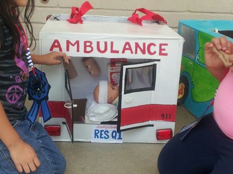 Kindy 500 cardboard ambulance Doctors Office Dramatic Play Preschool, Ambulance Dramatic Play, Cardboard Box Ambulance, Kindy 500, Dramatic Play Themes, Community Helpers Unit, Community Workers, People Who Help Us, Child Life Specialist