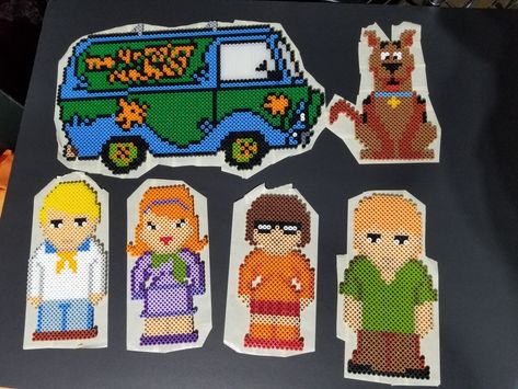 Mystery Machine Perler Beads, Melt Beads, The Mystery Machine, Melt Beads Patterns, Perler Designs, Scooby Doo Images, Mystery Machine, Easy Perler Beads Ideas, 3d Perler Bead