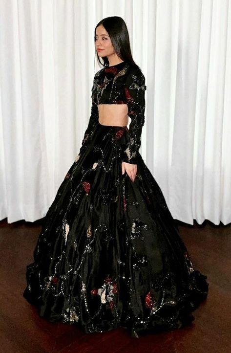 Gothic Indian Fashion, Black Lehenga Ideas, Indian Bridal Couture, Asian Wedding Dress Pakistani, Black Lehenga, Indian Outfits Lehenga, Wedding Lehenga Designs, Asian Wedding Dress, Lehenga Designs Simple