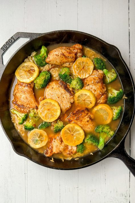 Mediterranean Lemon Chicken and Orzo is a quick and easy chicken and broccoli recipe made in one skillet. It is filled with bright, citrusy flavor and is a wholesome meal for busy weeknights! Lemon Chicken And Orzo, Easy Chicken And Broccoli, Chicken With Quinoa, Parmesan Crusted Zucchini, Chicken And Orzo, Vegetarian Bowls, Easy Skillet Meals, Lemon Garlic Chicken, Broccoli Recipe