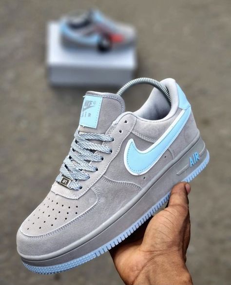 Nike Shoes Blue, Nike Shoes Women Fashion, Nike Shoes Air Force, Trendy Shoes Sneakers, Nike Fashion Shoes, Pretty Shoes Sneakers, Kicks Shoes, Custom Nike Shoes, All Nike Shoes