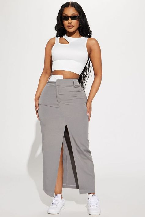 Girls Dress Outfits, Grey Skirt, Fashion Nova Outfits, Black Maxi Skirt, Effortlessly Chic Outfits, Casual Chic Outfit, Black Maxi, Gray Skirt, Lookbook Outfits