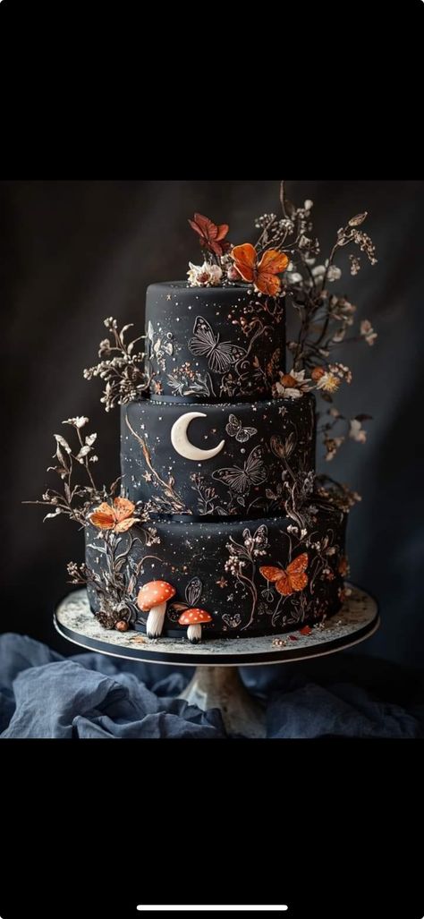 Gothic Wedding Cakes, Witchy Wedding Cake, Dark Wedding Cake, Goth Cakes, Mexican Gothic, Gothic Wedding Cake, Gothic Cake, Cake Inspo, Dark Wedding