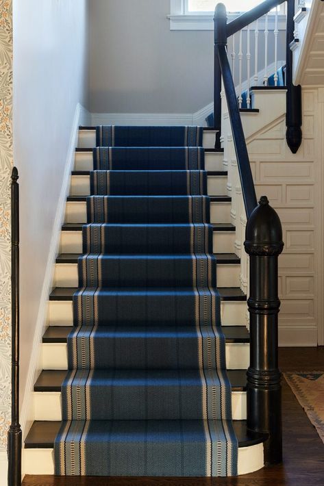 Striped Stair Runner Reveal with Roger Oates Design  https://centeredbydesign.com/before-and-after-custom-stair-runner-design-with-lewis-floor-home/ Blue Stair Carpet Ideas, Roger Oates Stair Runner, Navy Stair Runner, Navy Carpet, Striped Stair Runner, Runner Inspiration, Carpet Staircase, Black White Bathrooms, Beach Room