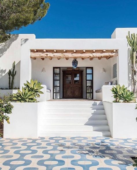 Vincenzo De Cotiis, Mexico House, Japandi Design, Ibiza Beach, Hus Inspiration, Spanish House, Mediterranean Homes, House Built, Relaxing Day