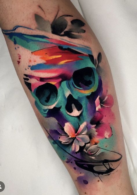 Arte Trash Polka, Watercolor Tattoo Sleeve, Geisha Tattoo Design, Colored Tattoo Design, Colour Tattoo, Hyper Realistic Tattoo, Small Girly Tattoos, Uv Tattoo, Tattoo Background