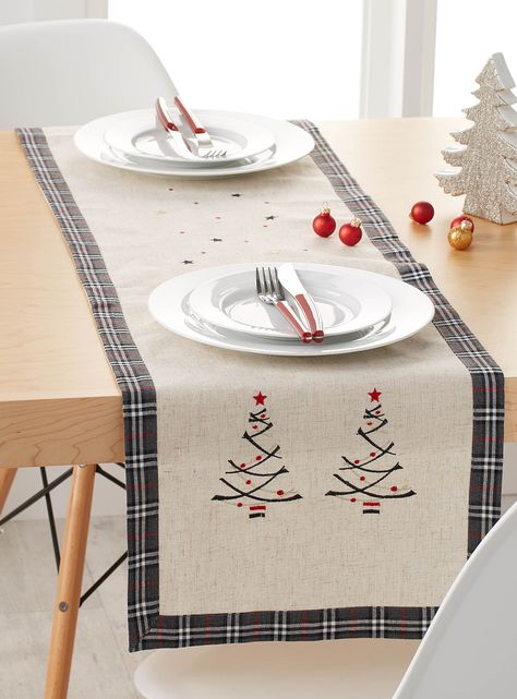 Exclusively from Simons Maison     Chic embroidery with red and gold accents on a contrasting natural-linen-blend weave. The perfect piece for celebrating the holidays at the cottage or adding a rustic touch to your decor.    Accent trim with festive plaid   High-quality polyester-linen weave   Looks beautiful after repeated washing   Matching napkins and tablecloth also available   2 sizes available: 14" x 54" and 14" x 72" Christmas Table Runner Pattern, Chic Embroidery, Christmas Runner, Accent Trim, Table Runner Pattern, Small Sewing Projects, Christmas Table Runner, Quilted Table Runners, Christmas Table Settings