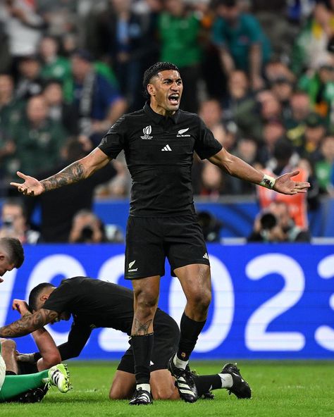 New Zealand rugby Villain Mode - Activated 🔥 #rugby #RWC2023 #IREvNZL | Instagram All Blacks Rugby Team 2023, Rugby Physique, Rieko Ioane, Rugby New Zealand, Rees Zammit, Rugby Photography, Rugby Wallpaper, Rugby Quotes, Rugby Pictures