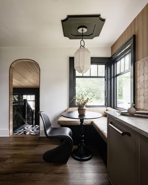 White Transitional Kitchen With Corner Banquette Breakfast Nook Kitchen With Corner, White Clawfoot Tub, White Transitional Kitchen, Corner Booth, Corner Banquette, Cafe Breakfast, European Cafe, Hgtv Designers, Transitional Bathroom