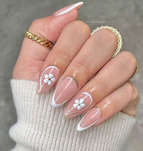 Almond Nails White, Gel Paint, Paint White, Liner Brush, Short Almond, Nails White, Homecoming Nails, Nail Pro, Nude Nails