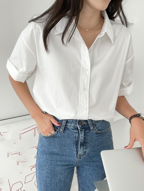 Outfits Camisa Blanca, White Collared Shirt Outfit, Half Sleeve Shirts Women, Short Sleeve Shirt Outfit, Collared Shirt Outfits, Sleeve Shirt Outfit, Outfits Con Camisa, Plain White Shirt, White Shirt Outfits