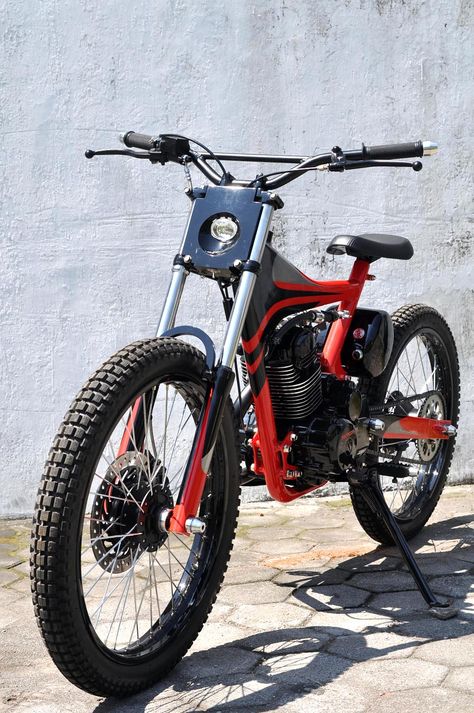 Sepeda Bmx, Sepeda Retro, Bicycle Diy, Bicycle Engine, Powered Bicycle, Motorised Bike, Race Bike, Bike Race, Trial Bike